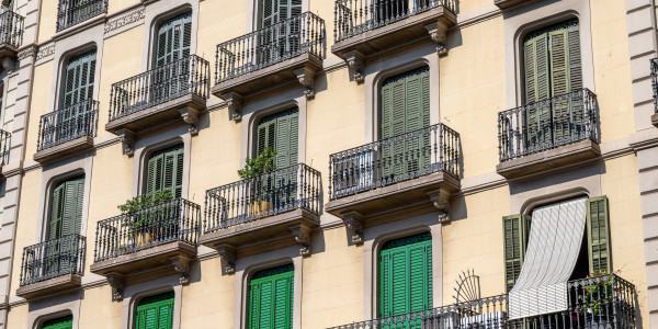 Puertas y Ventanas de Aluminio / PVC a medida en Terres de l'Ebre · Aislamientos Acústicos