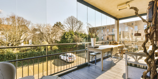 Puertas y Ventanas Aislantes de Aluminio / PVC la Sénia · Cortinas de Cristal