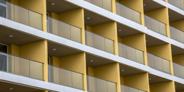 Puertas y Ventanas de Aluminio / PVC a medida Tortosa · Balconeras