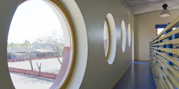 Puertas y Ventanas Insonorizadas de Aluminio / PVC Horta de Sant Joan · Ojo de Buey, Curvada y Antiruido